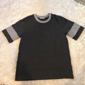 Alternative grey tee
